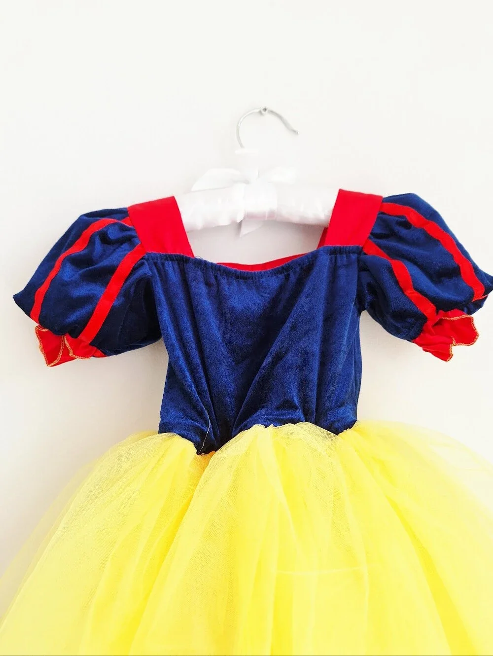 What a Character! Snow White Costume Dress Toddler 3T NWOT Princess Dress